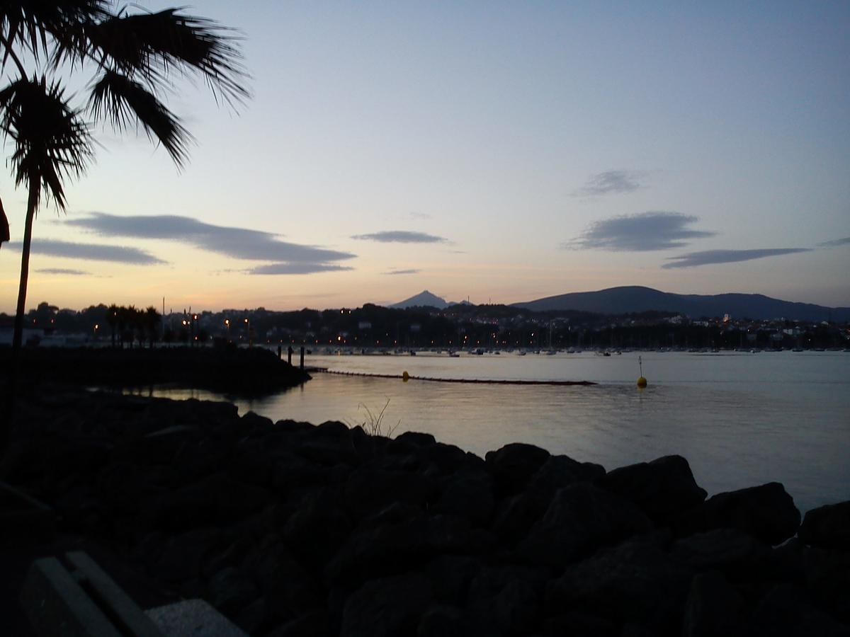 Hotel Valencia Hendaye Buitenkant foto